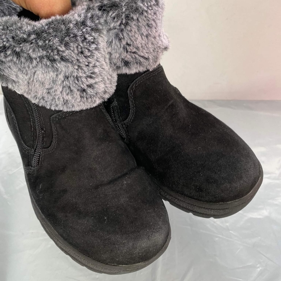 Khombu Jessica Womens Boots Winter Faux Fur Leather Ankle Booties Black Size 7M - Picture 6 of 12